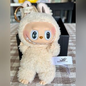 LABUBU - The Monsters Exciting Macaron // Soymilk // New // No Box